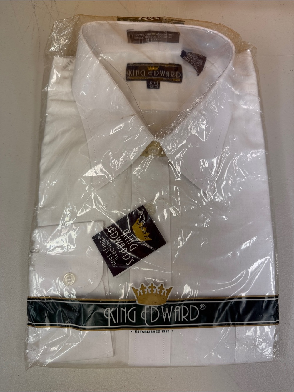 King Edward Men’s White Dress Shirt 17 - 17 1/2 65% polyester 32/33 long sleeve
